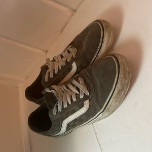 Vans Low Top Skateboarding Shoe